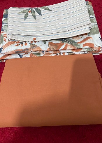 Çiçek Desenli Beyaz Nevresim ve Çarşaf Takımı - Görsel 5