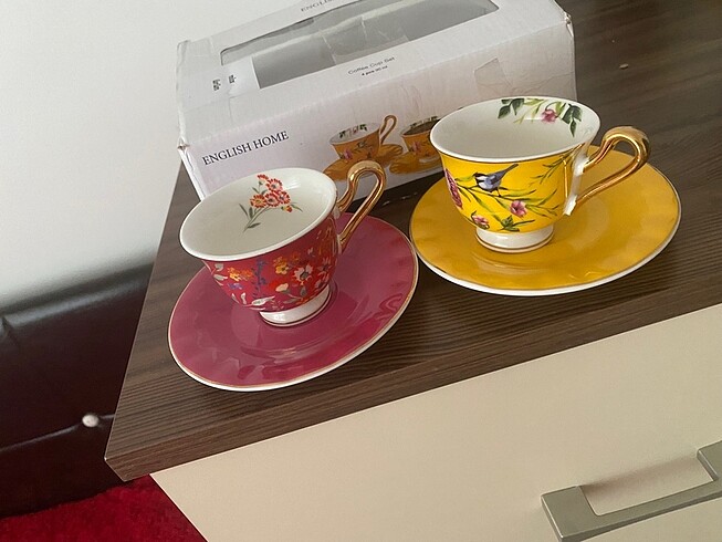 English Home Yeni etiketli kahve fincanı