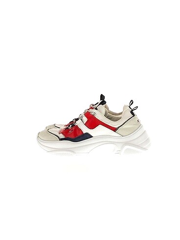 Tommy Hilfiger Spor Ayakkabı %70 İndirimli.