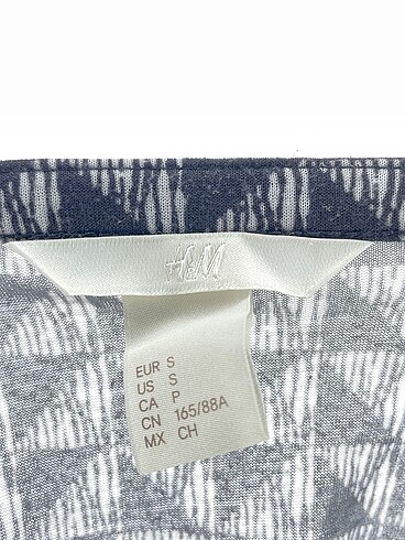 s Beden çeşitli Renk H&M Bluz %70 İndirimli.
