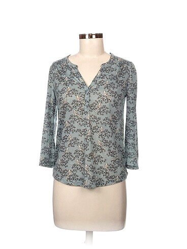 H&M Bluz %70 İndirimli.
