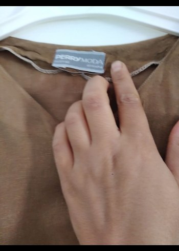 Düğmeli Bej Kadın parlakkumasli Gömlek - Görsel 3