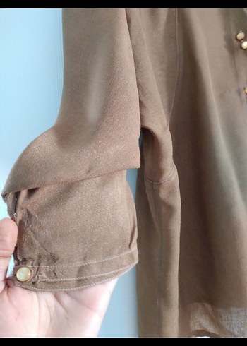 Düğmeli Bej Kadın parlakkumasli Gömlek - Görsel 2