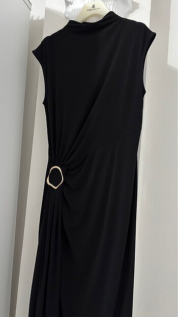 l Beden H&M Midi siyah tokalı elbise