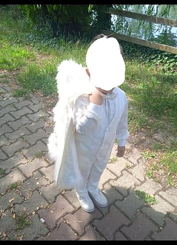 6 Yaş Beden beyaz Renk Sünnet kıyafeti hepsi dahil iki kardeş için ideal kaçırmayın