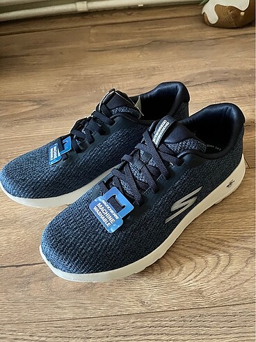 44 Beden lacivert Renk Skechers erkek ayakkabı 44 yeni