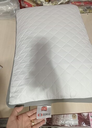 TAÇ KLİMALI DOLU YASTIK