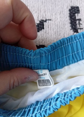 LC Waikiki Sarı Desenli Kısa Kollu Çocuk Şortu