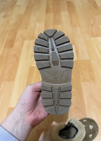 Bebek Bej Süet Tüylü Bot - Görsel 4