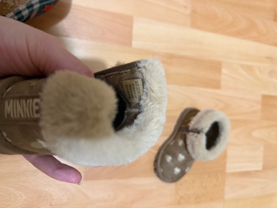 Bebek Bej Süet Tüylü Bot - Görsel 3