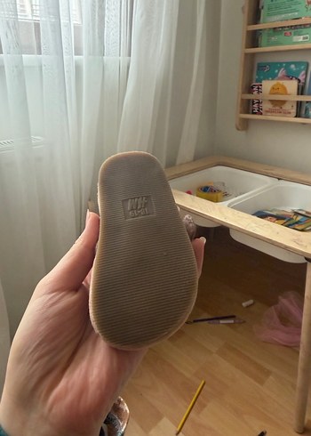 Çocuk Süet Toka Detaylı Kahverengi Terlik - Görsel 4