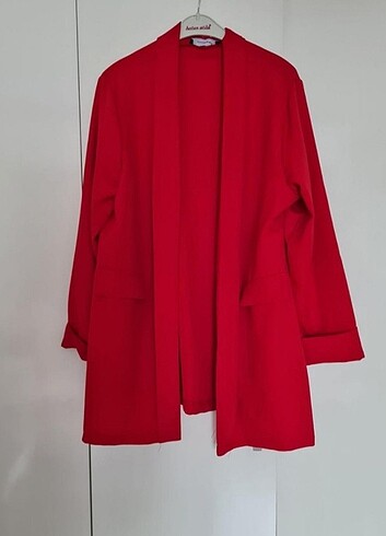 44 Beden kırmızı Renk Büyük beden ceket