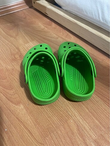 23 Beden Crocs