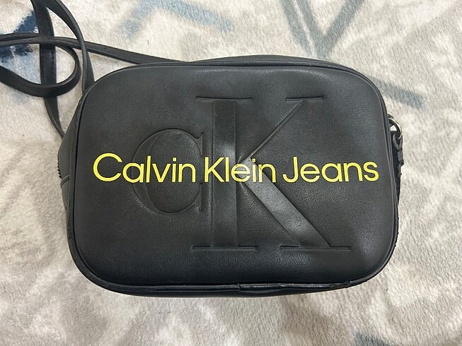 CALVİN KLEİN ÇANTA