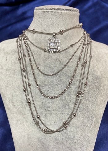 Altın Mini İşlemeli Payetli Kalp Kolye - Görsel 4