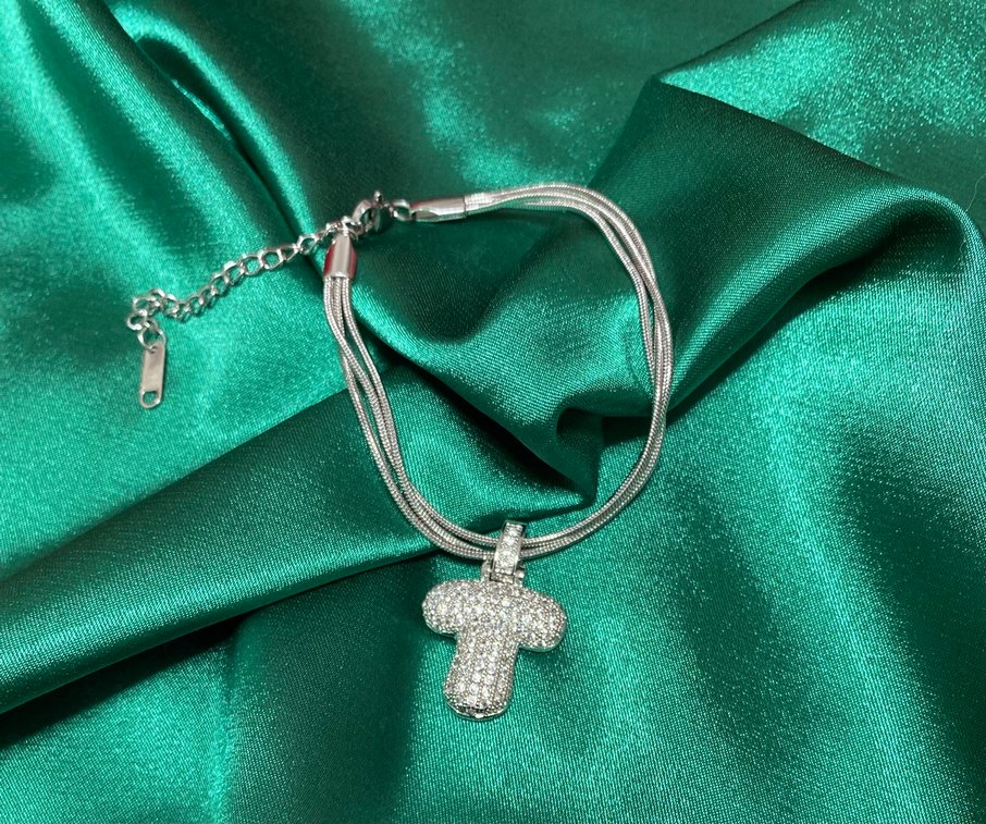 Payetli A Harfli Midi Kadın Kolye - Görsel 3