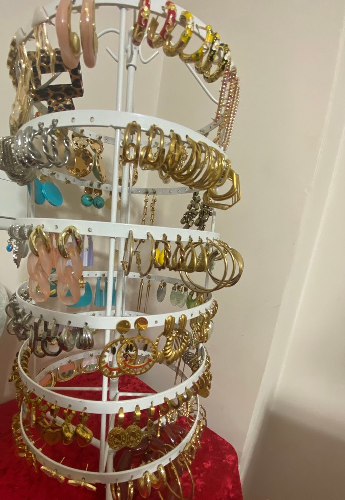 Uzun Beyaz Boncuklu Bohem Küpeler - Görsel 4