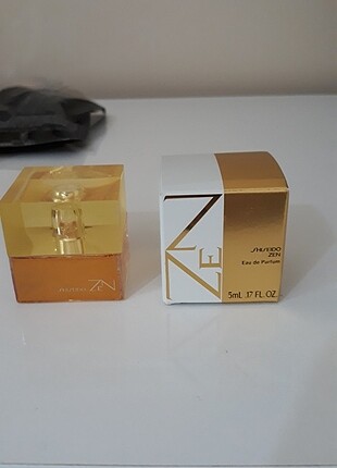 SHISEIDO ZEN Parfüm