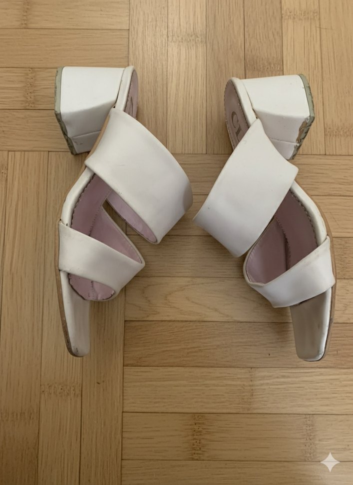 Beyaz Kadın Dolgu Topuklu Terlik - Görsel 2