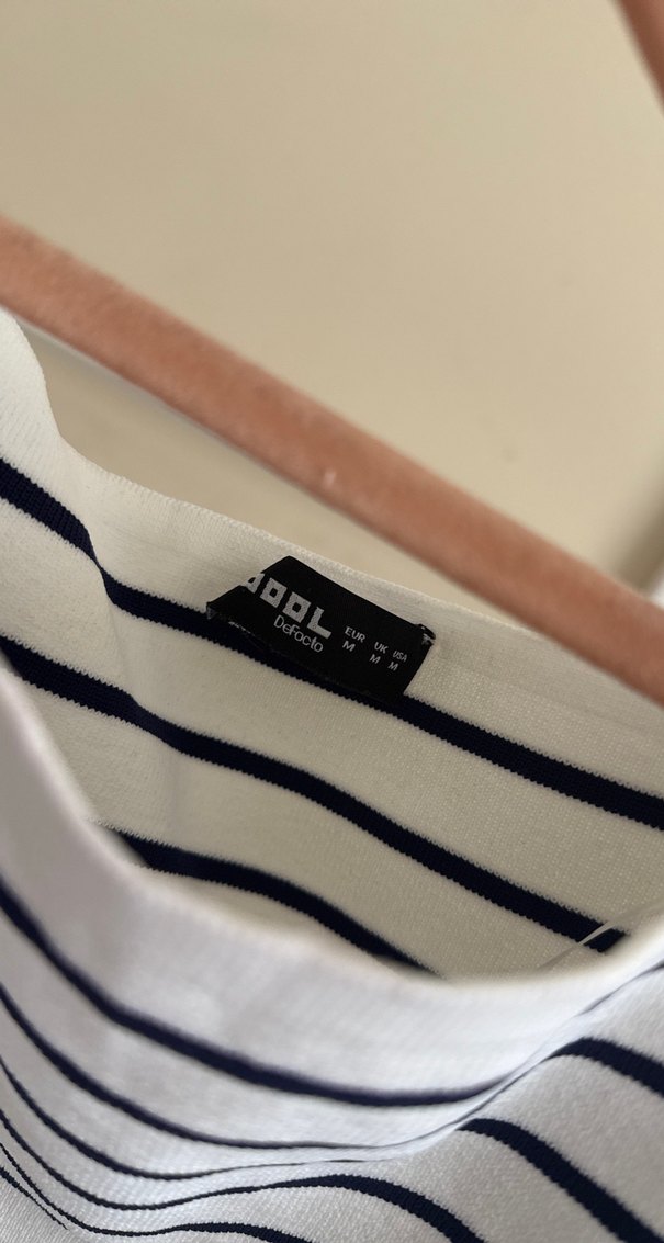 Beyaz Çizgili Triko Bluz - Görsel 2
