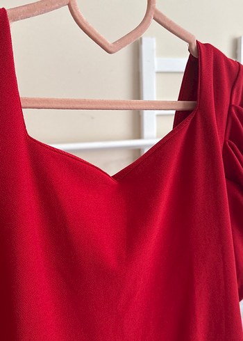 Kırmızı V Yaka Uzun Drapeli Elbise - Görsel 3
