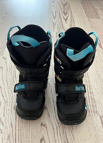 31 Beden siyah Renk Burton marka snowboard bot 31.5 numara