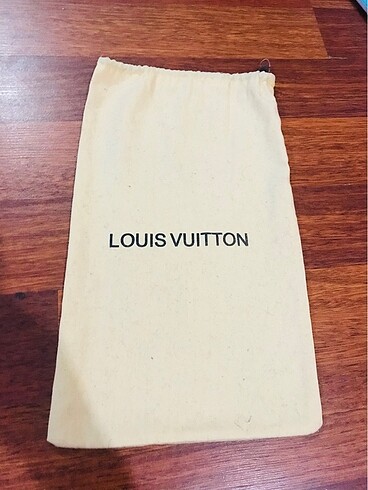 Louis Vuitton Toz torbası