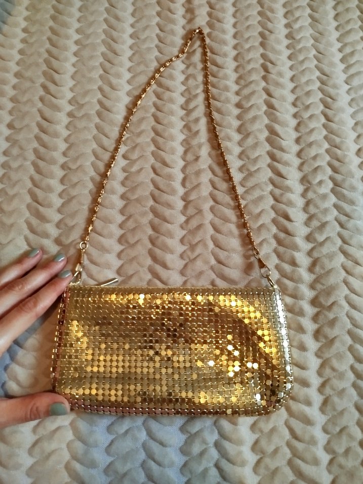 Altın Renkli Pul Detaylı Kadın Portföy Çanta - Görsel 2