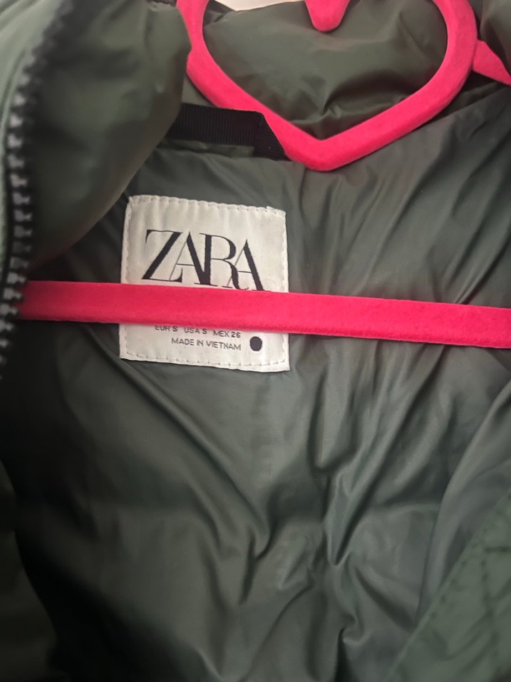 Zara şişme mont - Görsel 3