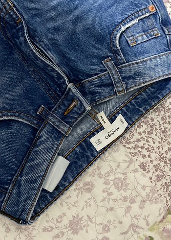 Kadın Lacivert Yırtık Midi Denim Pantolon - Görsel 2