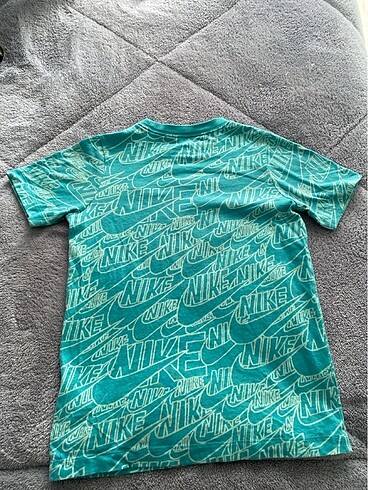 s Beden Nike tshirt