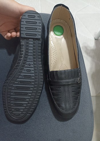 Dr Berfilla Kadın Siyah Dolgu Topuklu Babet - Görsel 4