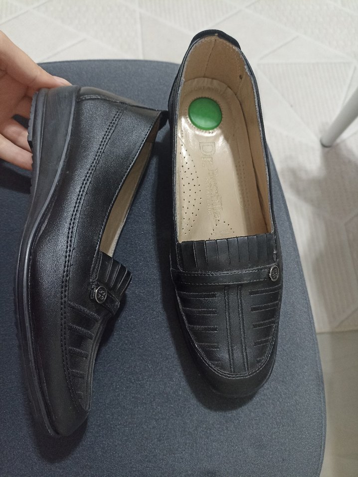 Dr Berfilla Kadın Siyah Dolgu Topuklu Babet - Görsel 3