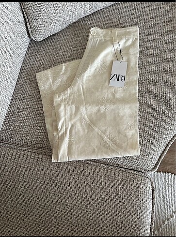 Zara Zara işlemeli pantolon