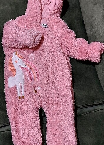 Kız bebek pembe mont