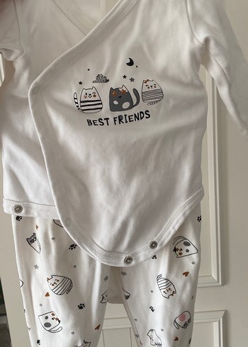 Beyaz Baskılı Kız Erkek Bebek Takımı Uzun Kollu - Görsel 2