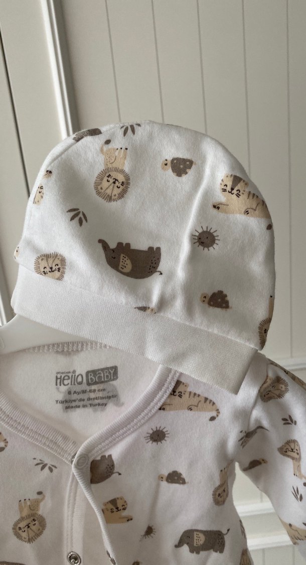 Bebek Gri Baskılı Uzun Kollu Tulum ve Şapka - Görsel 3