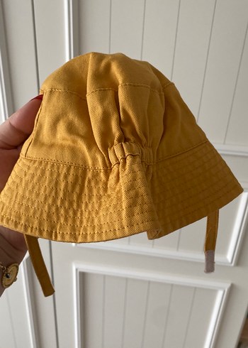 Sarı Düğmeli Çocuk Şapkası - Görsel 3
