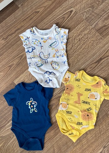 Bebek Erkek Renkli Pamuklu Kısa Kollu Body 3 adet - Görsel 2