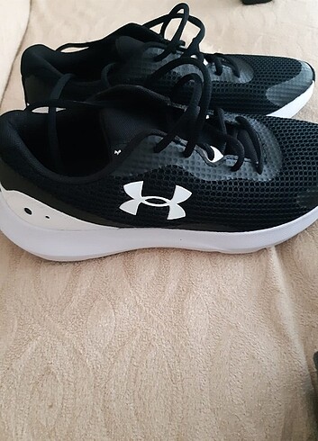 41 Beden Under armour marka ayakkabı