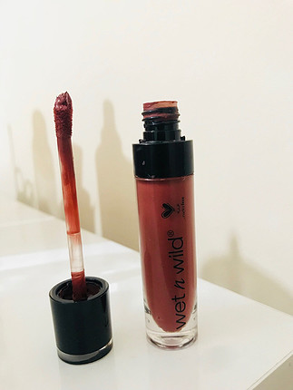 Wet'n wild give me mocha mat ruj