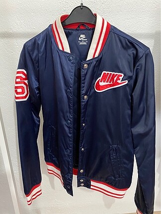 m Beden nike ceket