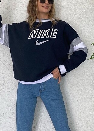 l Beden Nike sweatshirt 