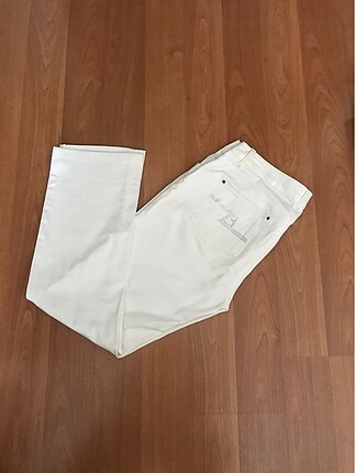 Beyaz kot pantalon