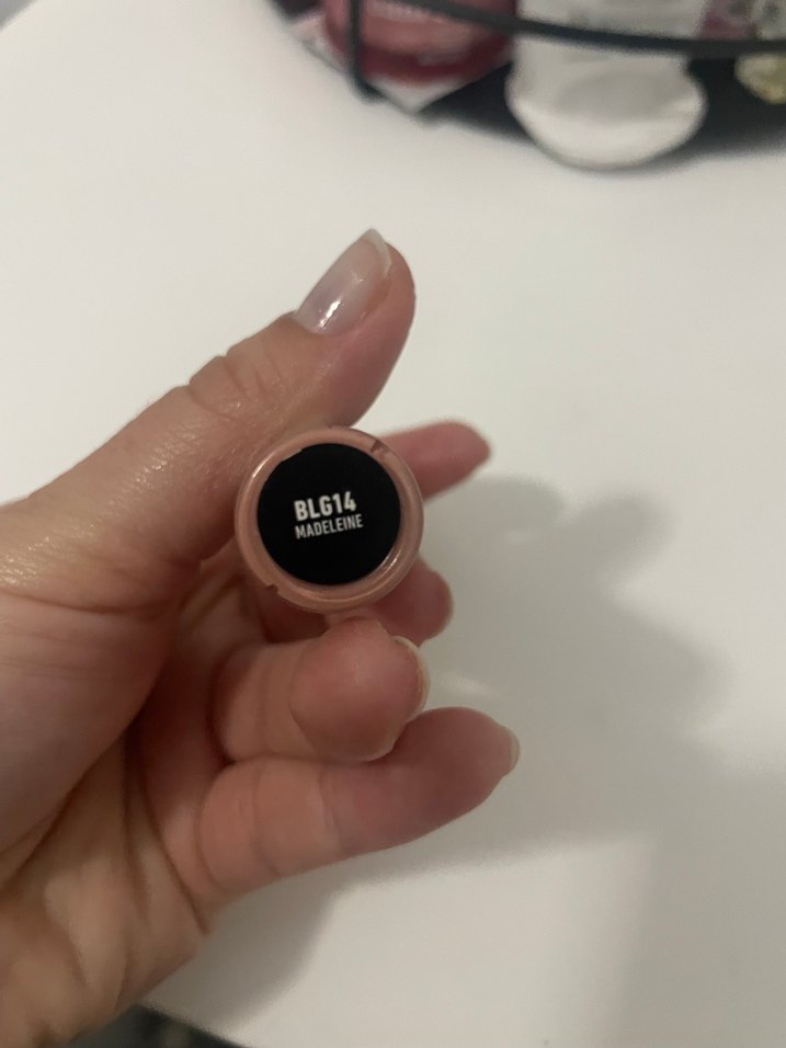 NYX Butter Gloss Nude Parlatıcı - Görsel 5