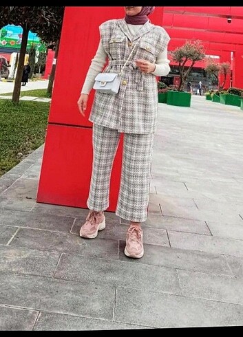 Zara Tüvit takım