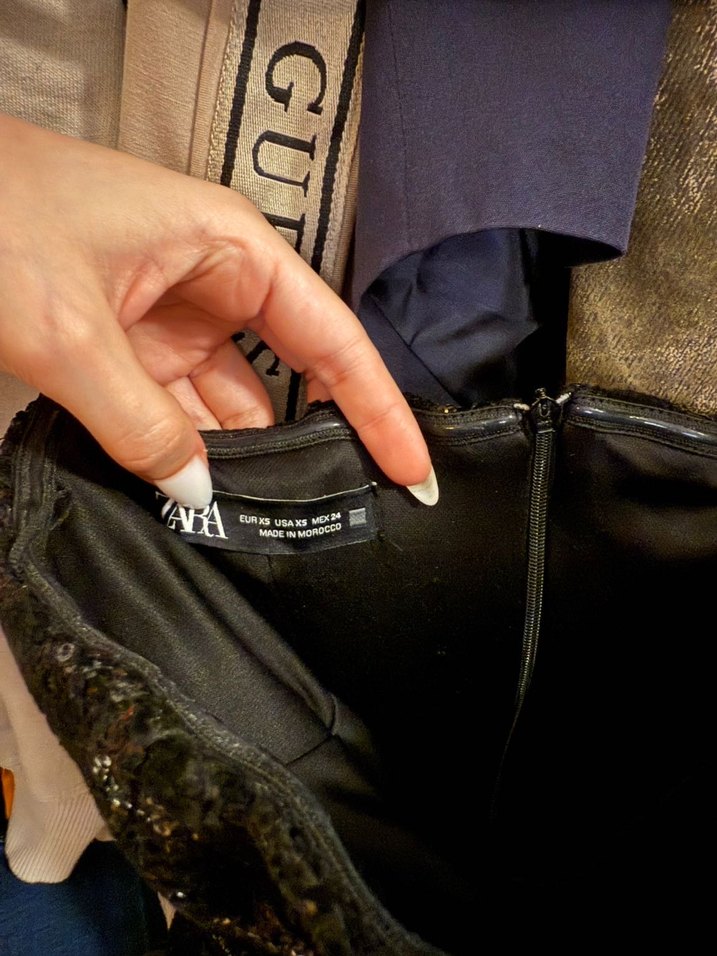 Zara Siyah Pullu kadife elbise - Görsel 3