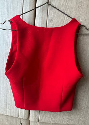 Düğmeli Kırmızı Kadın Yelek Çiçek Detaylı - Görsel 2