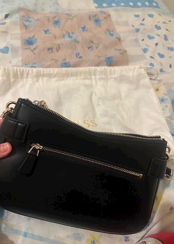 Guess Siyah Deri Tokalı Kadın Çanta - Görsel 4