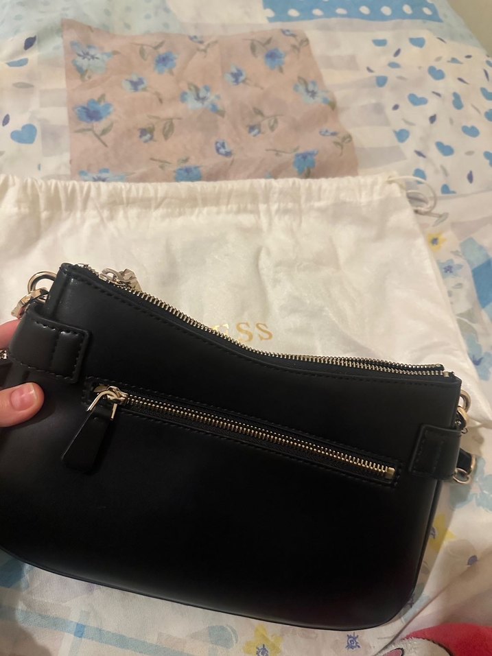 Guess Siyah Deri Tokalı Kadın Çanta - Görsel 4